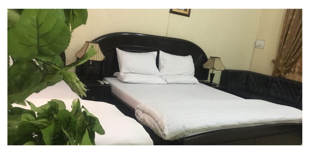 Luxury Inn Karachi Exterior photo