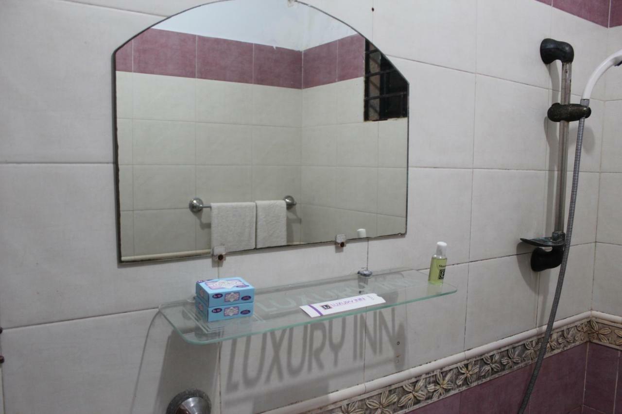 Luxury Inn Karachi Exterior photo